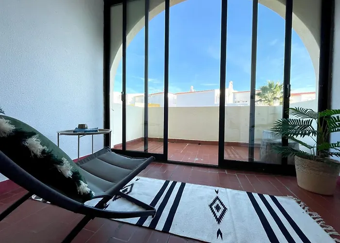 Bem Localizado * 阿尔布费拉